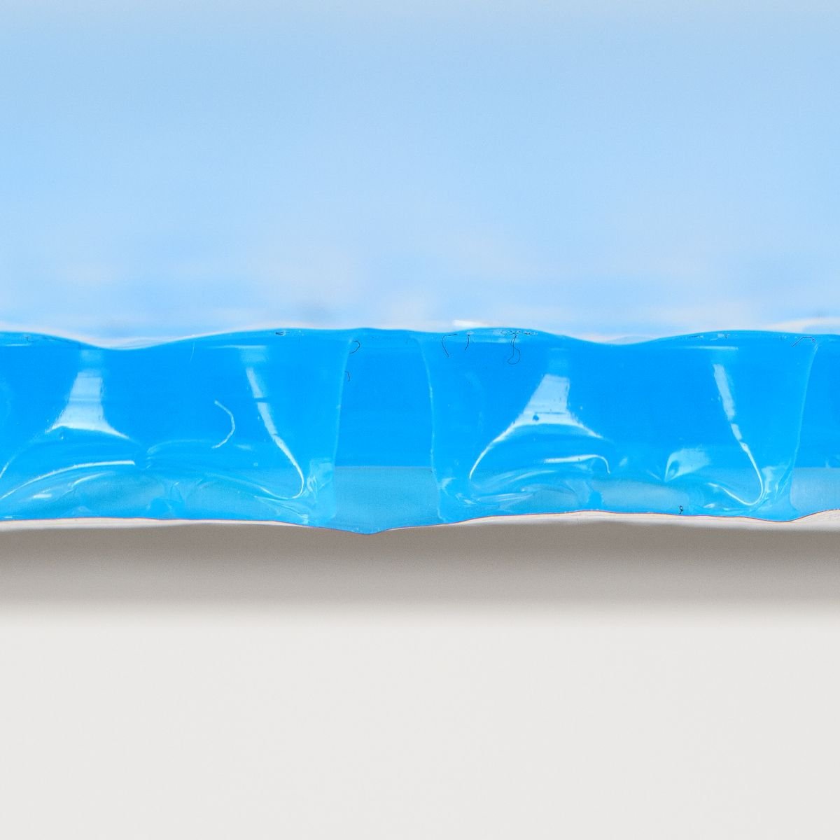 Membrană termoizolantă pardoseli Isoflect FLOOR PRO 40 m²/rolă, multiple funcții (barieră de vapori + izolație termică + barieră Radon + amortizor vibrații + bandă perimetrală) - Isoflect Insulation