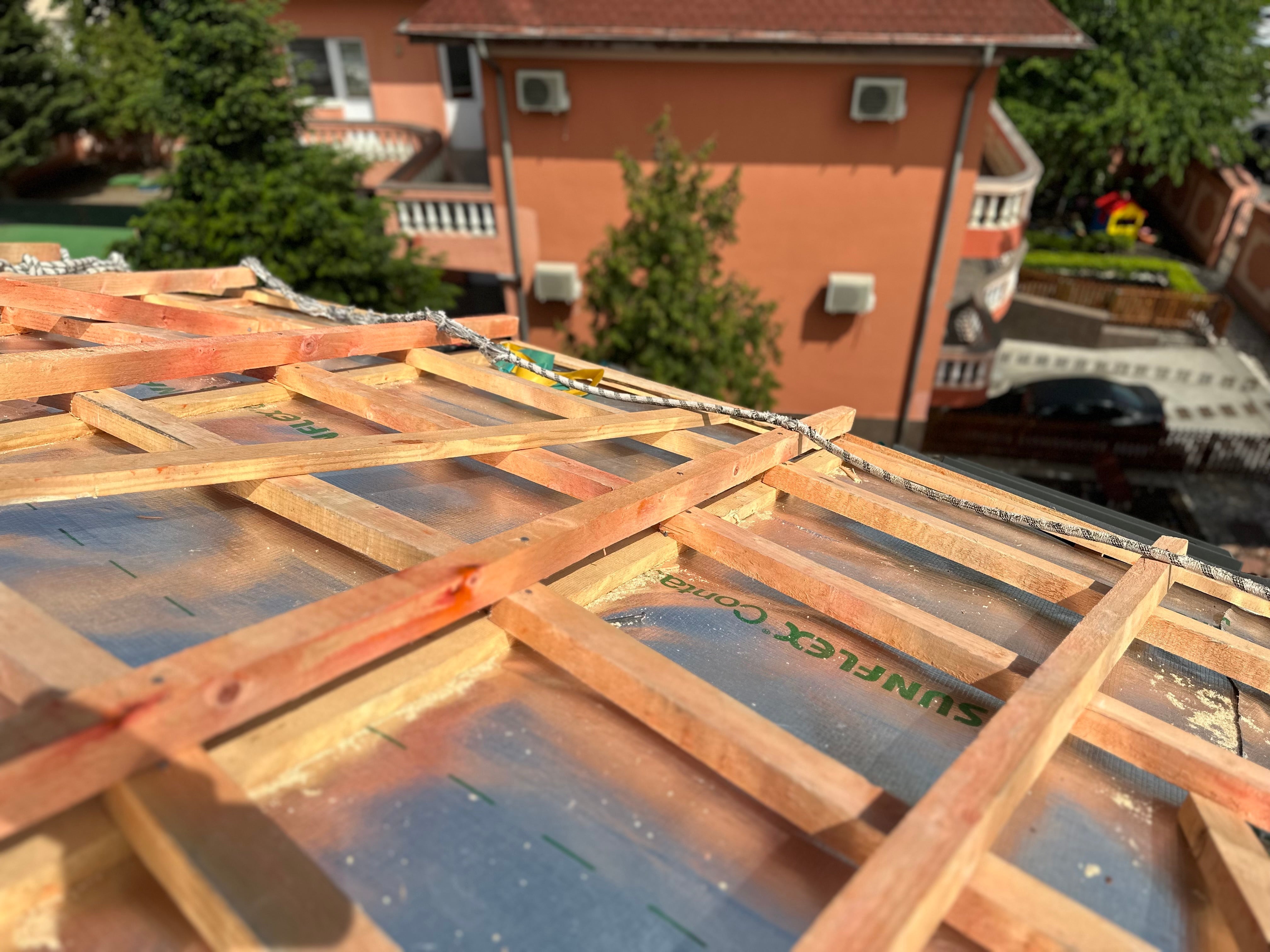 Roof Pro - membrană de acoperiș cu funcție de izolare termică - Isoflect Insulation