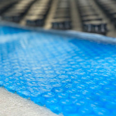 Membrană termoizolantă pardoseli Isoflect FLOOR PRO 40 m²/rolă, multiple funcții (barieră de vapori + izolație termică + barieră Radon + amortizor vibrații + bandă perimetrală)
